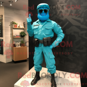 Personagem de máscara de um...