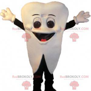 Mascota de diente blanco gigante y sonriente - Redbrokoly.com