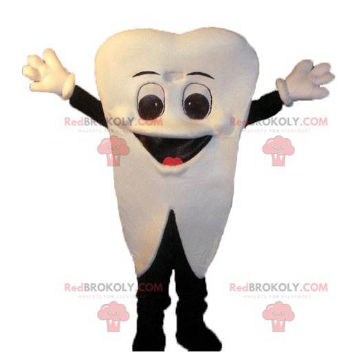 Mascote dente branco gigante e sorridente - Redbrokoly.com