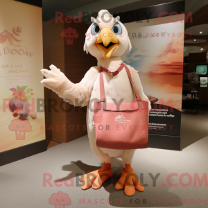 Postava maskota Peach Crow...