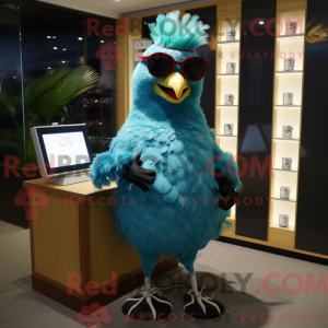 Personaje mascota de gallos...