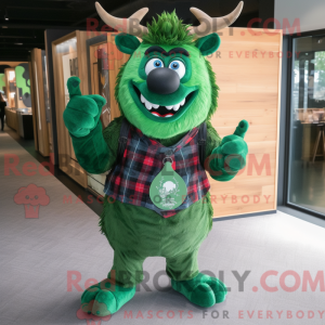 Personagem de máscara de...