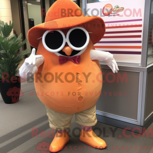 Personagem de máscara de...
