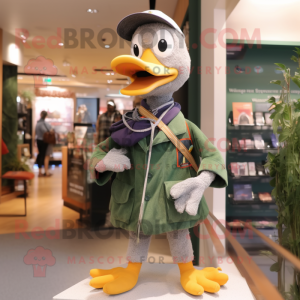 Olive Goose mascotte...