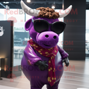 Postava maskota Purple Bull...