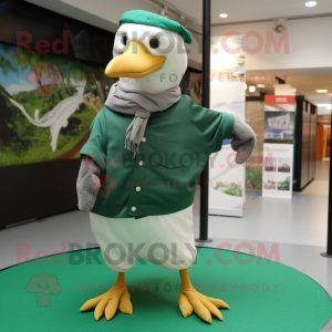 Forest Green Seagull maskot...