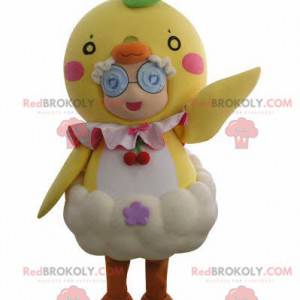 Little girl mascot disguised as a giant chick - Redbrokoly.com