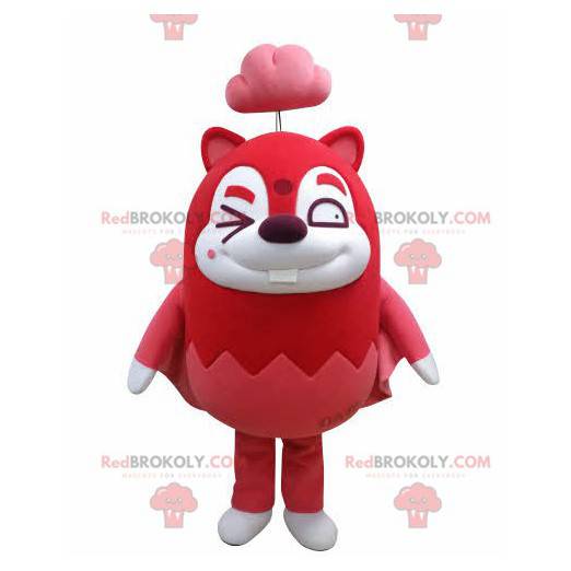 Mascote esquilo-voador vermelho e branco com uma nuvem -