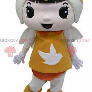 Garota mascote vestida de laranja com asas - Redbrokoly.com