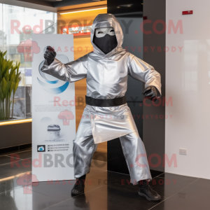 Silver Ninja mascotte...