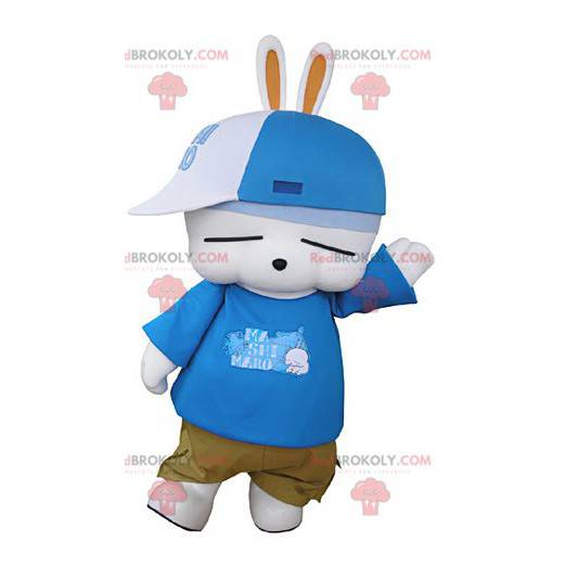 Mascota de conejo blanco muy divertida en traje de hip-hop -