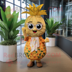 Tan Pineapple maskot...