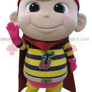 Mascota infantil vestida de superhéroe - Redbrokoly.com