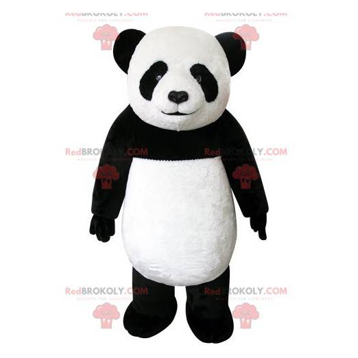 Mascote do panda preto e branco muito bonito e realista -