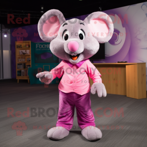 Postava maskota růžové myši...