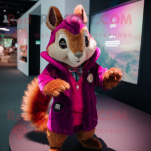 Magenta Squirrel mascotte...