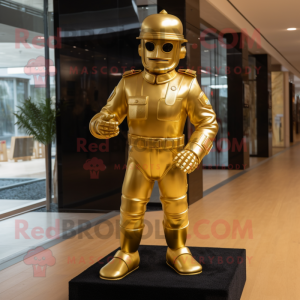Gold Soldier maskot kostume...