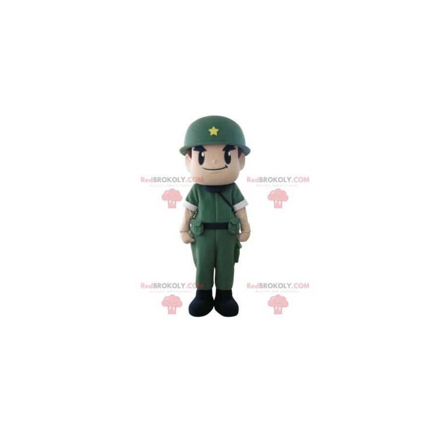 Mascotte del soldato militare con un'uniforme e un casco -
