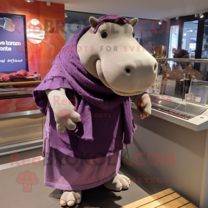  Hippopotamus w kostiumie...