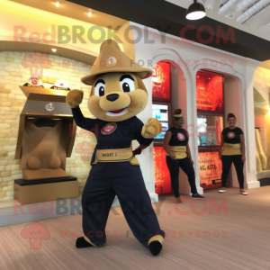 Gold Fire Fighter maskot...