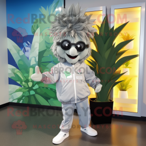 Gray Pineapple mascotte...