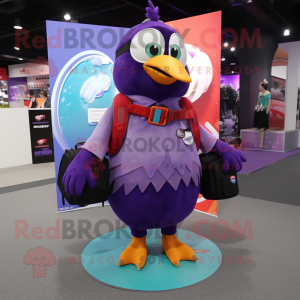 Purple Pigeon maskot...