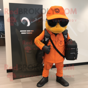 Orange Sniper maskot...