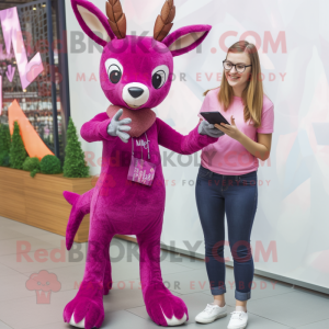 Magenta rådjur maskot...