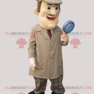 Mascota detective privado vestida con un abrigo largo -