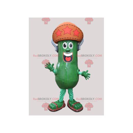 Mascotte de concombre de cornichon géant avec un chapeau -