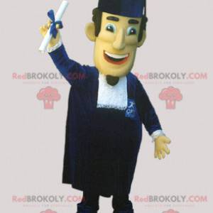 Mascote jovem graduado com chapéu de chef e toga -