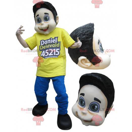 Mascote adolescente marrom vestido de amarelo e azul -