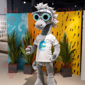 Gray Sea Horse mascotte...