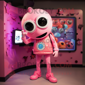 Pink Cyclops maskot kostume...