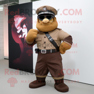 Brown Commando mascotte...