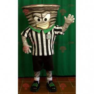 Mascote da Whirlpool vestida com roupa de árbitro -
