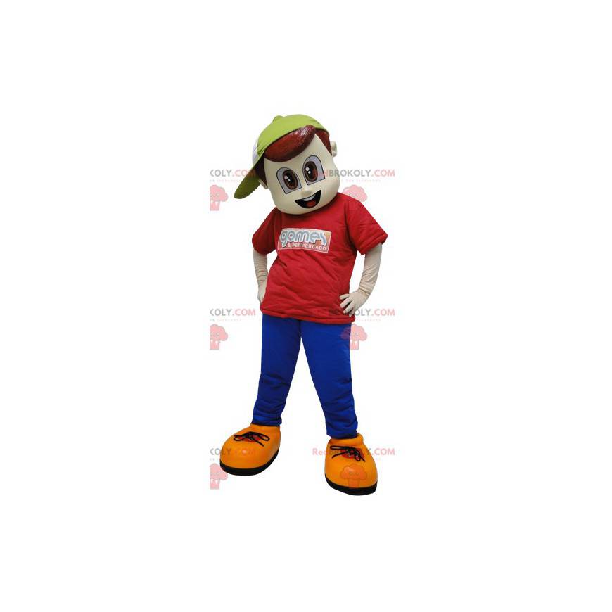 Jongen mascotte gekleed in rood en blauw met een pet -