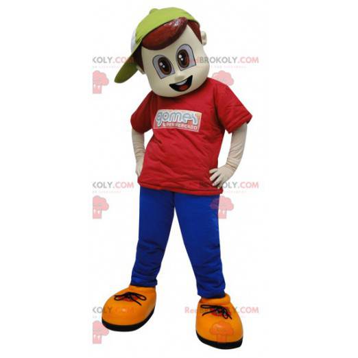 Mascotte de garçon habillé en rouge et bleu avec une casquette