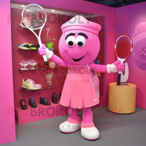 Pink tennisketcher maskot...