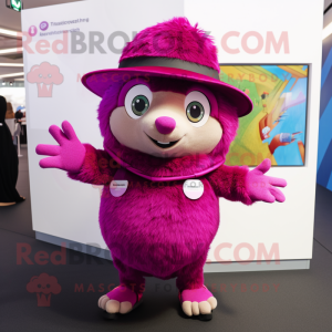 Magenta Hedgehog mascotte...