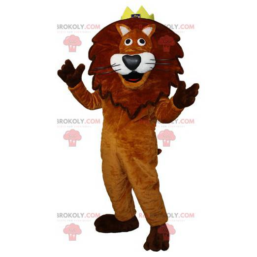 Hnědý a bílý lev maskot s korunou. lví král - Redbrokoly.com