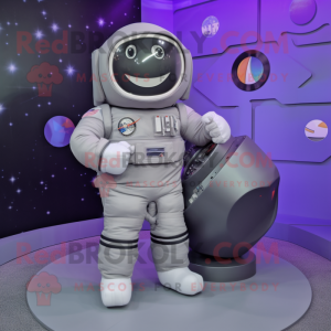 Grå astronaut maskot...