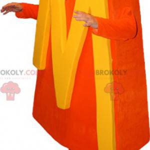 Mascote do boneco de neve laranja com a letra M - Redbrokoly.com