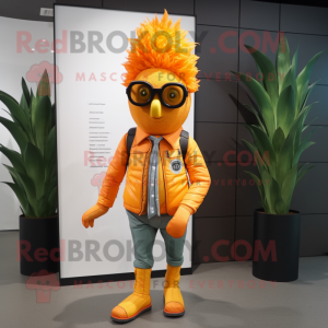 Orange Pineapple mascotte...