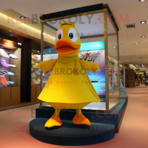 Gold Duck maskot...