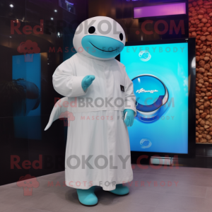 Turkis Beluga Whale maskot...