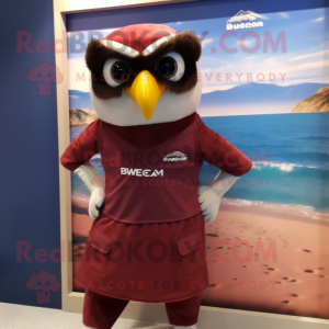 Maroon Falcon maskot...