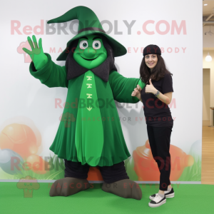 Forest Green Witch mascotte...