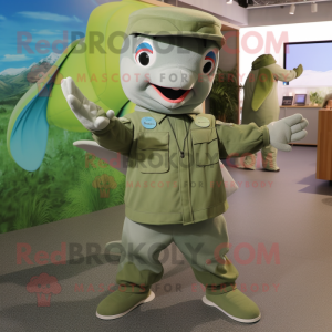 Olive Dolphin maskot...