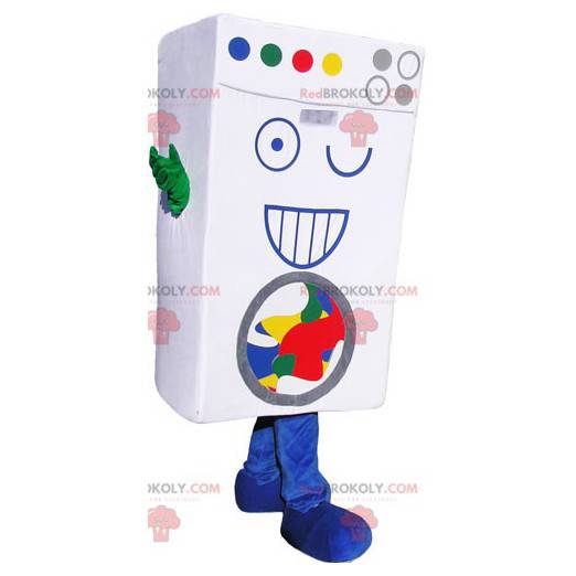 Cardboard brick mascot. Laundry mascot - Redbrokoly.com